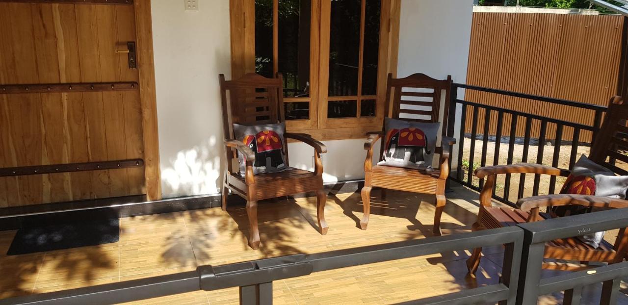 Max Safari Villa Udawalawe Bagian luar foto