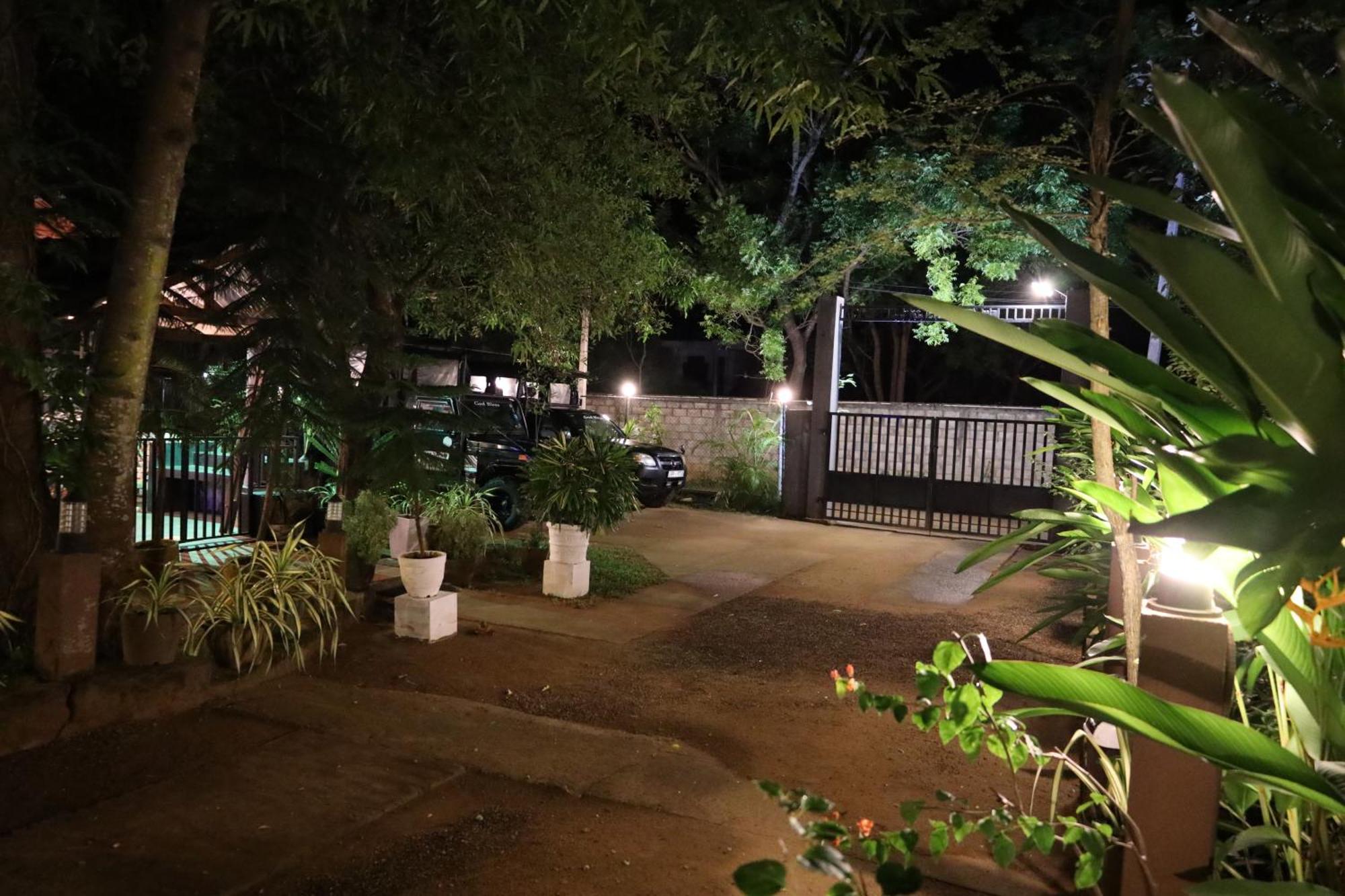Max Safari Villa Udawalawe Bagian luar foto